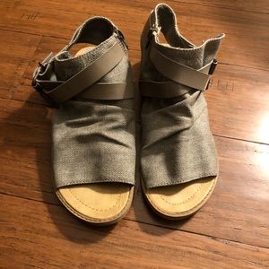 Gray Blowfish Sandals